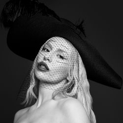 Capa do �lbum Out Of Your Mind